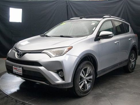 Used 2016 Toyota RAV4 XLE image 6