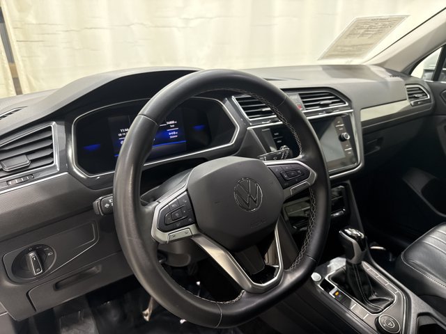 Used 2024 Volkswagen Tiguan SE AWD/4WD image 9
