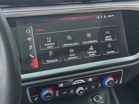 Used 2024 Audi Q3 2.0T Premium Plus image 31