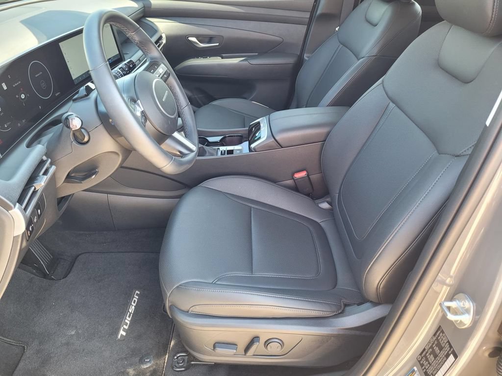 Certified 2025 Hyundai Tucson SEL FWD image 11