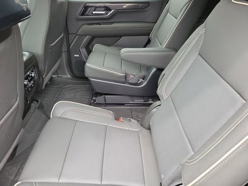 New 2026 GMC Yukon Elevation AWD/4WD image 12