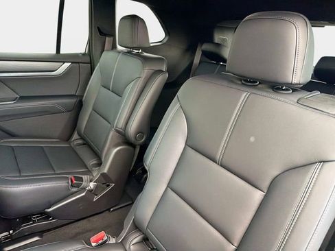 New 2026 GMC Acadia Elevation FWD image 12