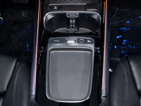 Certified 2025 Mercedes-Benz GLA 250 image 23