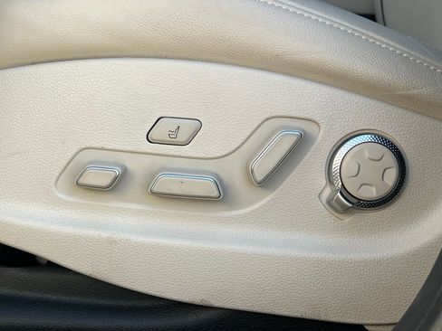 Used 2023 Genesis GV80 2.5T w/ Prestige 20" Package image 28