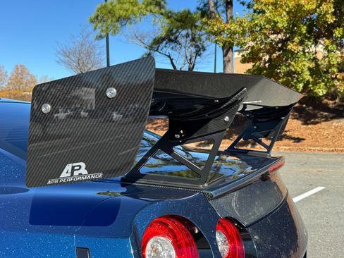 Used 2024 Nissan GT-R Premium w/ Premium Interior Package image 28