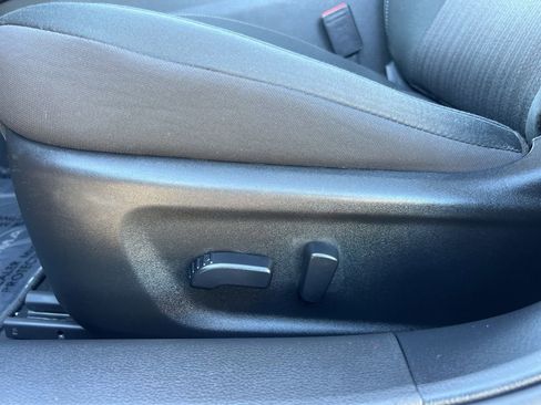 Used 2025 Nissan Altima 2.5 SV image 16