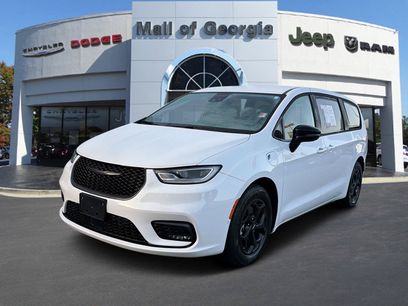 Used 2024 Chrysler Pacifica Limited