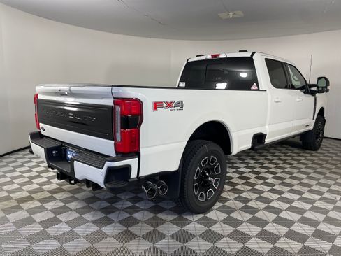 New 2026 Ford F250 Platinum w/ FX4 Off-Road Package AWD/4WD image 9