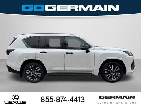 New 2026 Lexus LX 600 4WD w/ Premium Package image 8
