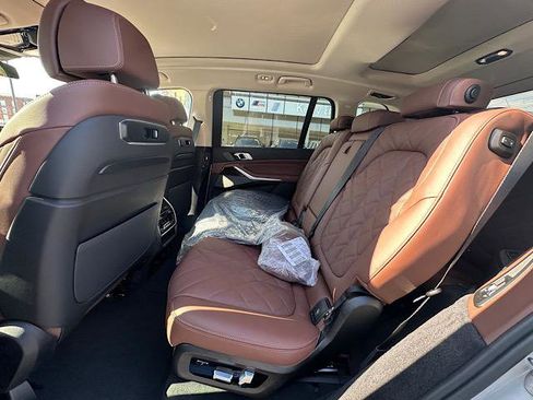 New 2026 BMW X7 xDrive40i image 5