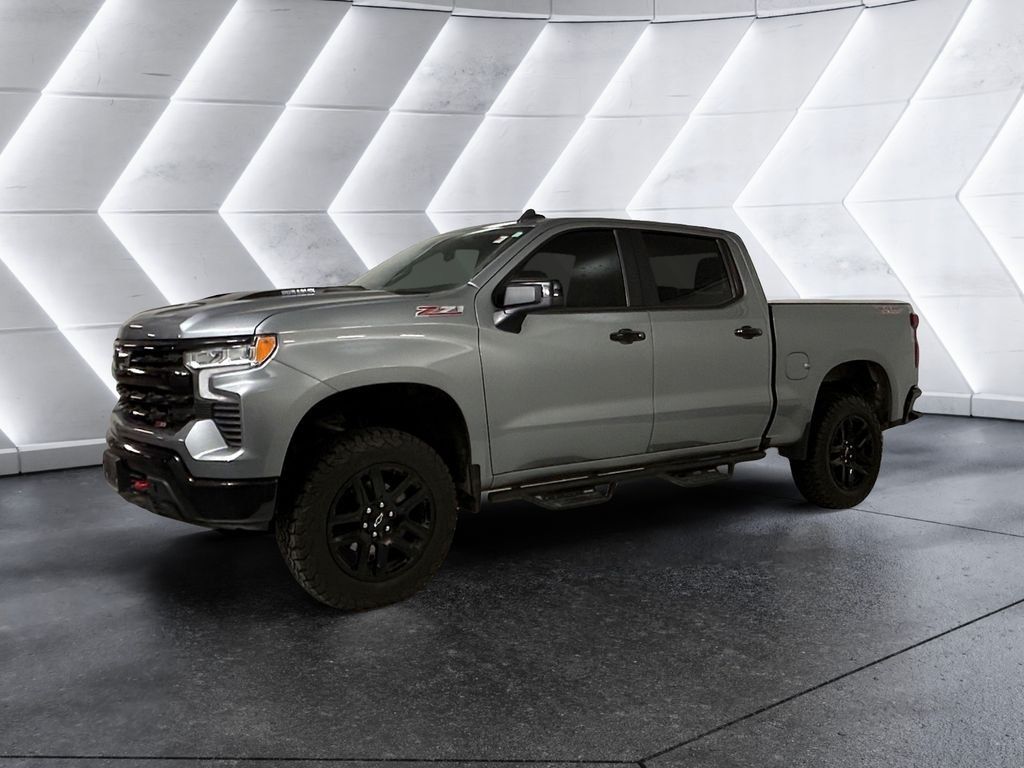 Used 2024 Chevrolet Silverado 1500 LT Trail Boss AWD/4WD image 3