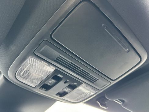 Used 2025 Honda Odyssey Sport-L image 24