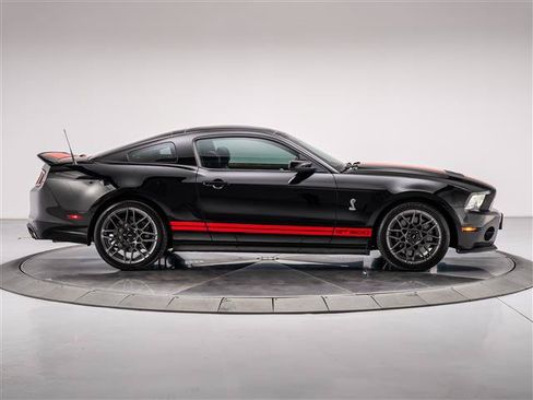 Used 2013 Ford Mustang Shelby GT500 RWD image 6