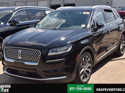 Used 2023 Lincoln Nautilus Reserve w/ Equipment Group 201A AWD/4WD image 1