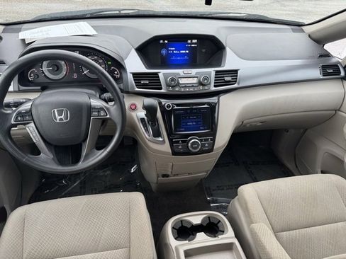 Used 2014 Honda Odyssey EX image 9