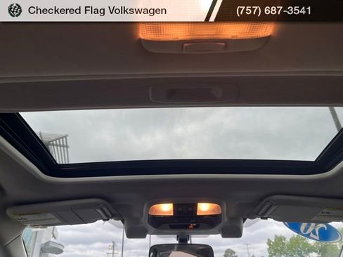 Used 2020 Subaru Crosstrek 2.0i Premium w/ Moonroof Package 2 AWD/4WD image 29