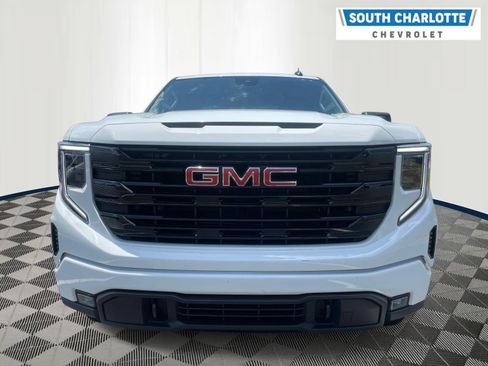 Used 2024 GMC Sierra 1500 Elevation AWD/4WD image 2