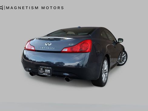 Used 2011 INFINITI G37 Journey w/ Premium Pkg image 5