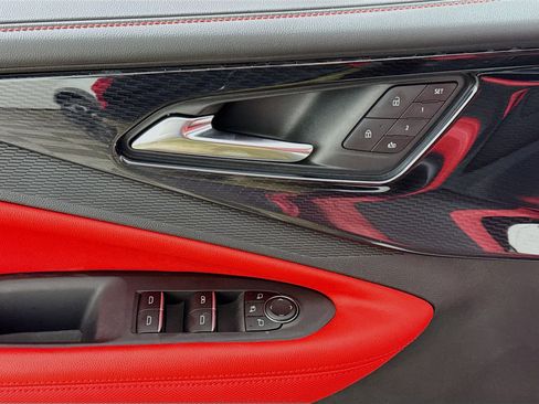 Used 2024 Chevrolet Blazer EV RS image 19