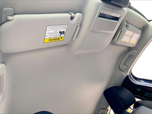 Used 2020 MAZDA CX-30 FWD image 13