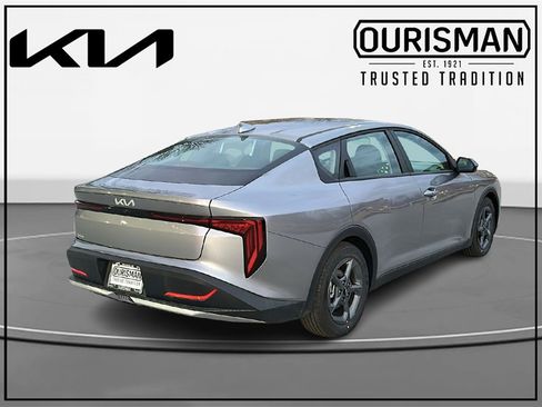 New 2025 Kia K4 LXS image 4