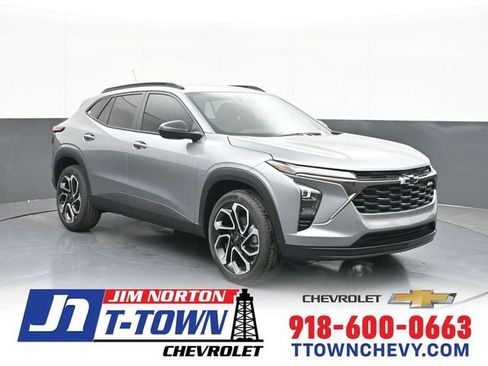 New 2026 Chevrolet Trax RS w/ Driver Confidence Package FWD image 1