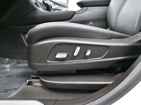 Used 2024 Cadillac XT5 Premium Luxury image 23