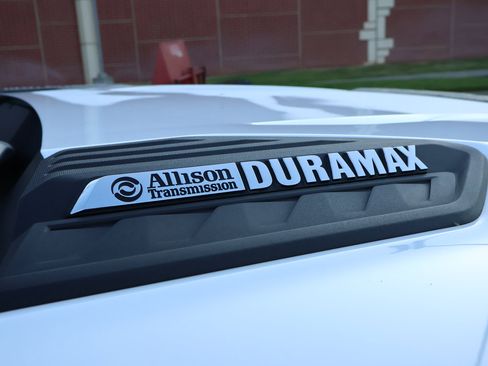 Certified 2024 Chevrolet Silverado 2500 ZR2 w/ Technology Package image 5