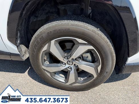 Used 2025 Toyota RAV4 SE AWD/4WD image 9