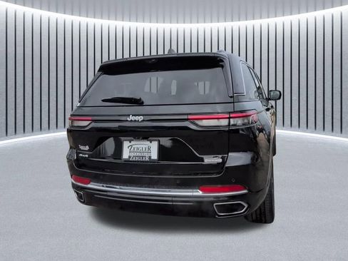 Certified 2024 Jeep Grand Cherokee Overland w/ Luxury Tech Group IV AWD/4WD image 8
