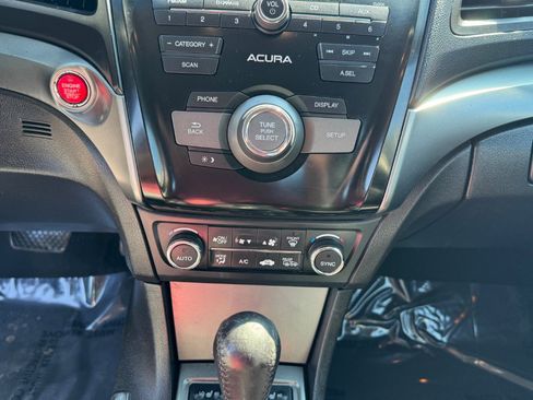 Used 2013 Acura ILX w/ Premium Package FWD image 26