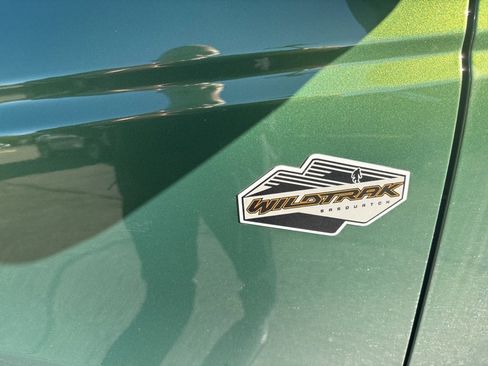 Used 2022 Ford Bronco Wildtrak image 10