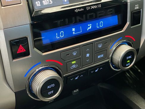 Used 2018 Toyota Tundra Limited image 12