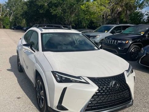 Used 2023 Lexus UX 250h FWD w/ Accessory Package (Z2) image 4