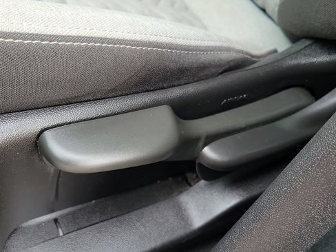Used 2024 Chevrolet Equinox LS w/ Midnight Edition FWD image 20