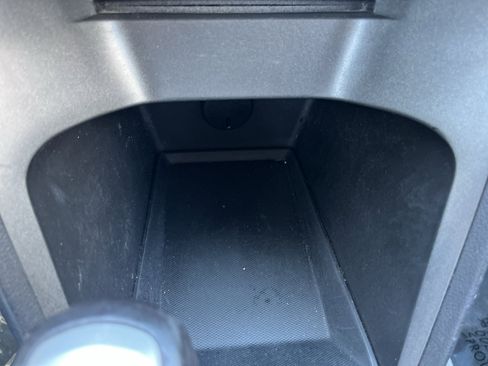 Used 2015 Chevrolet Equinox LT w/ Driver Convenience Package image 21