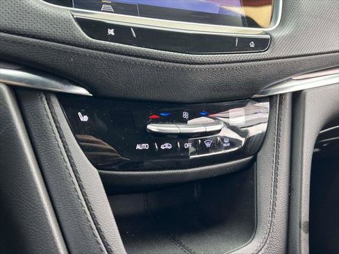 Used 2023 Cadillac XT5 Luxury AWD/4WD image 35