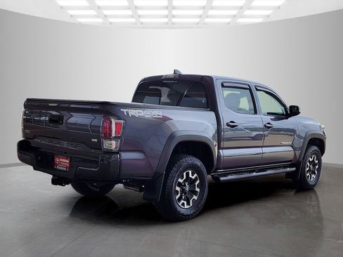 Used 2021 Toyota Tacoma TRD Off-Road w/ Technology Package AWD/4WD image 5