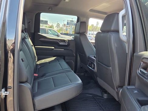 Used 2024 GMC Sierra 1500 SLT w/ SLT Premium Plus Package AWD/4WD image 10
