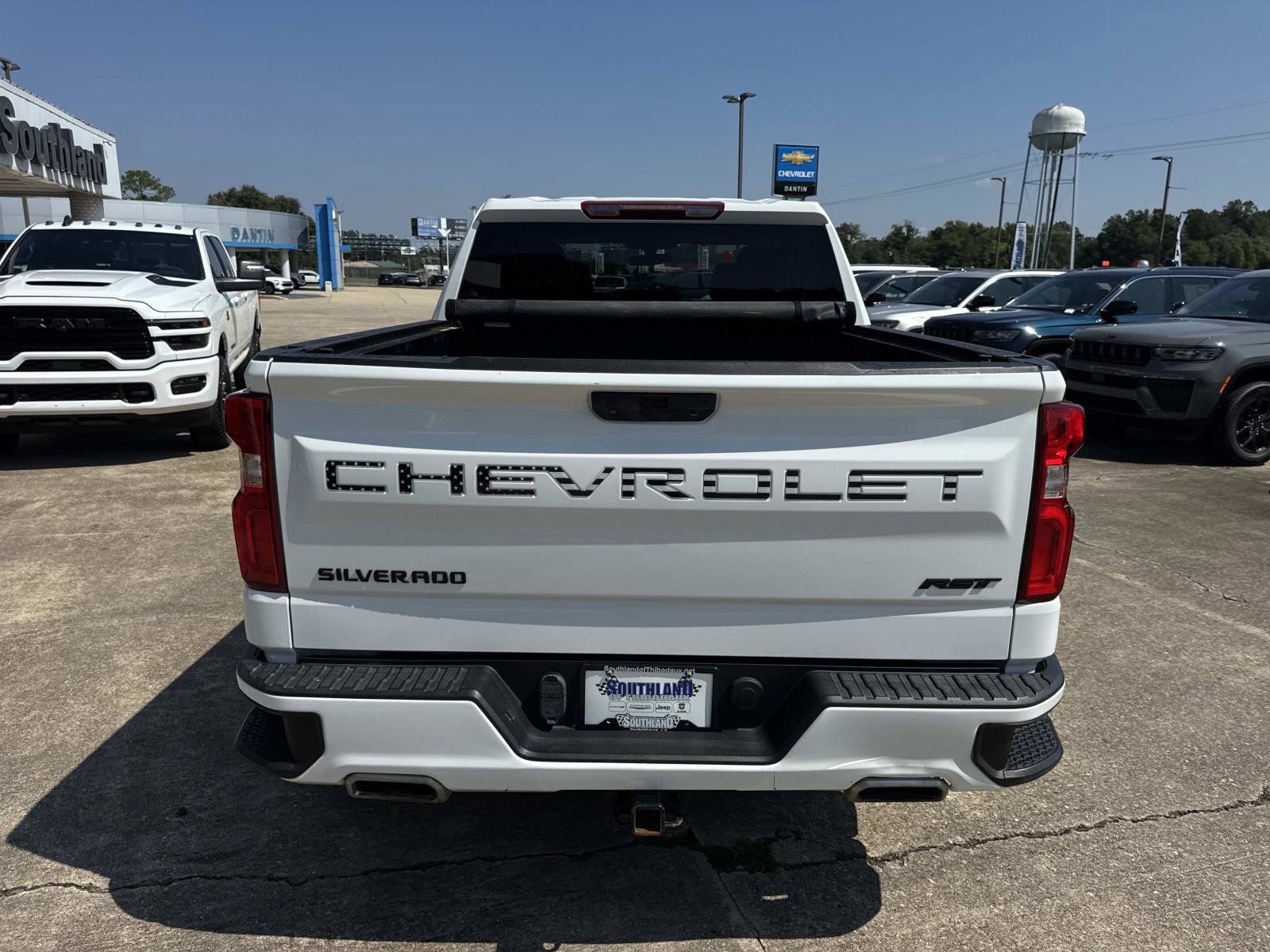 Used 2021 Chevrolet Silverado 1500 RST w/ Z71 Off-Road Package AWD/4WD image 7