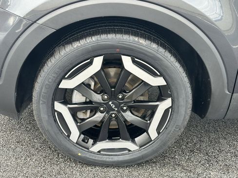 Used 2024 Kia Telluride S w/ S Sunroof Package image 14