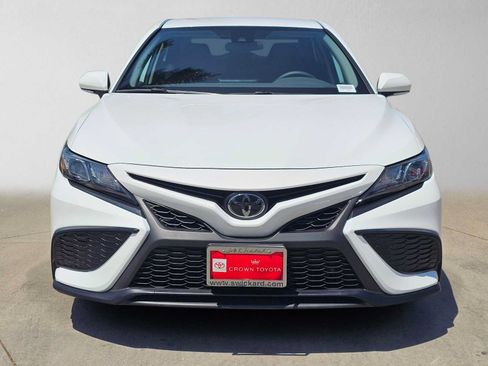 Certified 2022 Toyota Camry SE w/ Carpet Mat Package (TMS) FWD image 8