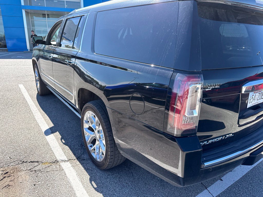 Used 2016 GMC Yukon XL Denali w/ Open Road Package AWD/4WD image 2