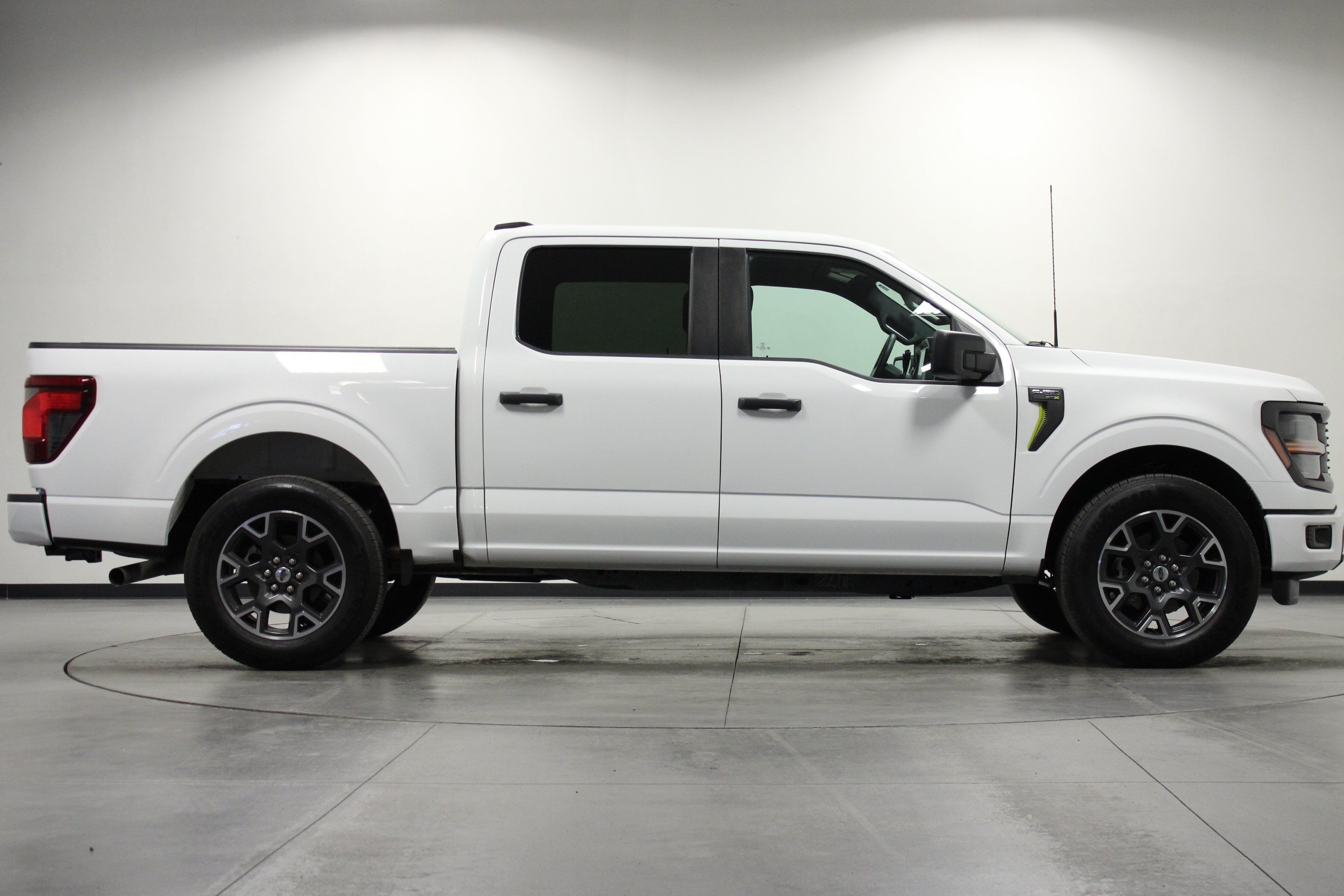 Used 2024 Ford F150 STX w/ Mobile Office Package RWD image 3