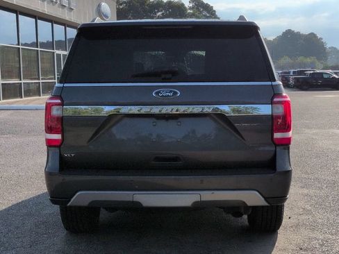 Used 2018 Ford Expedition XLT w/ Equipment Group 202A RWD image 5