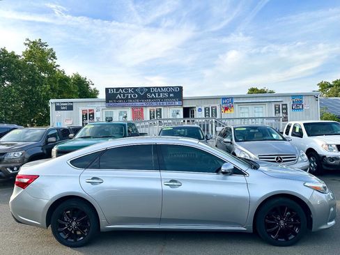 Used 2016 Toyota Avalon XLE FWD image 10