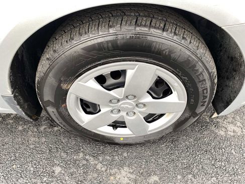 Used 2013 Chevrolet Sonic LS image 33