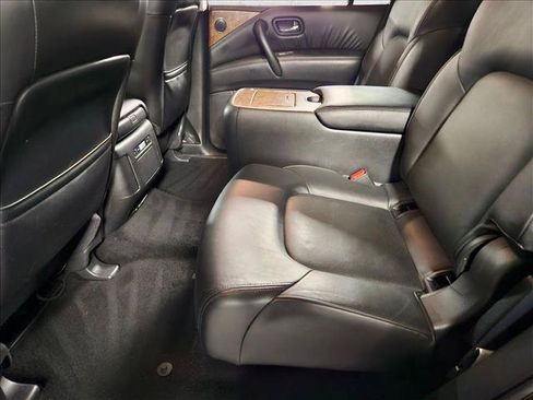 Used 2022 Nissan Armada SL w/ Captain's Chairs Package RWD image 18