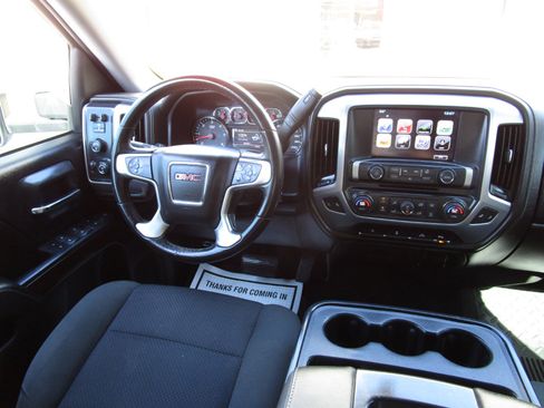 Used 2017 GMC Sierra 1500 SLE image 9