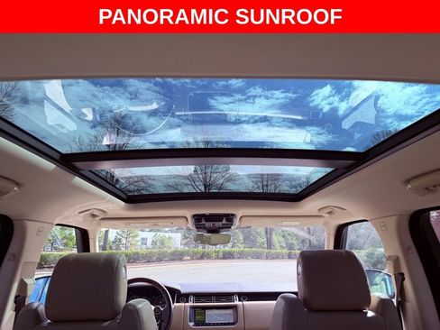 Used 2017 Land Rover Range Rover HSE image 8